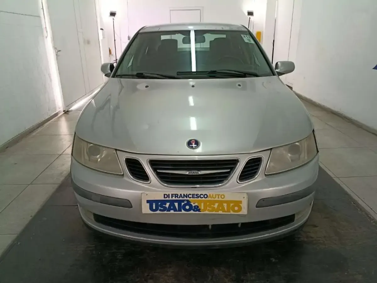 Usata Saab 9-3 Vector 120 CV (88 kW) 2005 Argento metallizzato Berlina