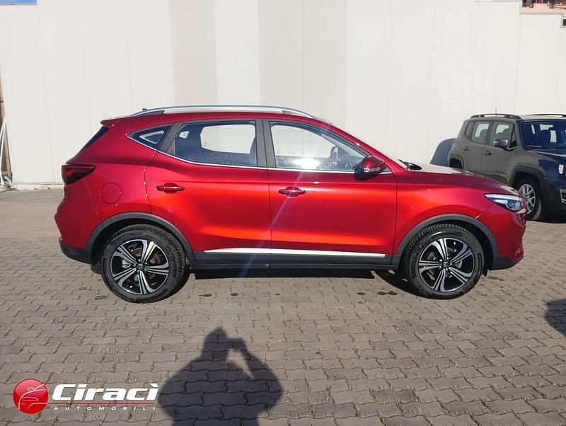 Rosso Usata 2022 MG ZS Comfort Tre volumi | 13.500 € (Ottimo prezzo) - Immagine 1/4