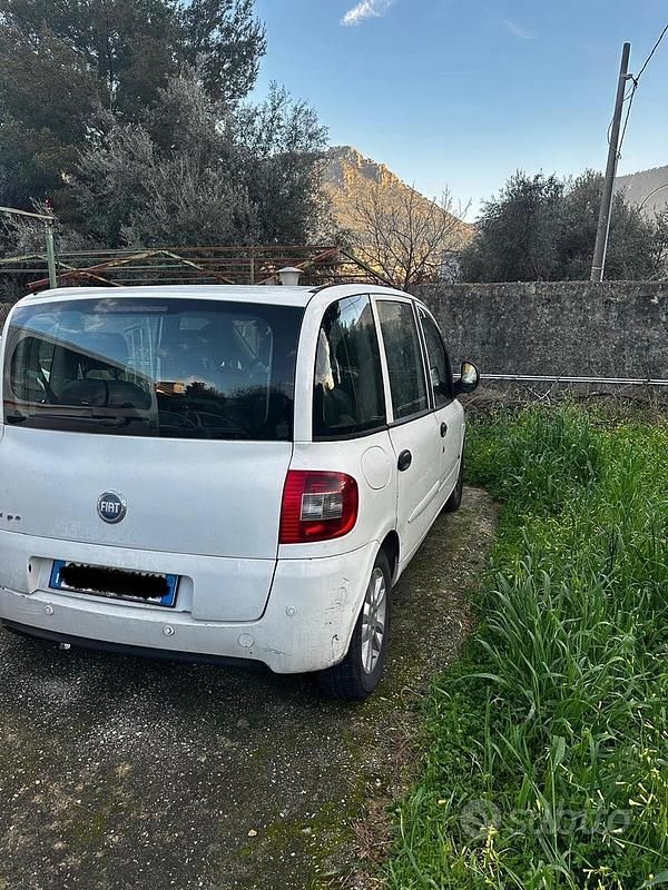 Usata Fiat Multipla Dynamic 120 CV (88 kW) 2008 Bianco Monovolume