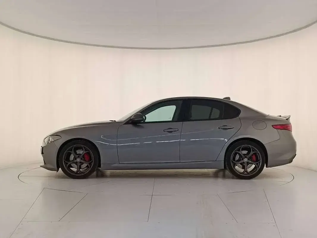 Usata Alfa Romeo Giulia Tech Edition 200 CV (147 kW) 2018 Grigio Berlina