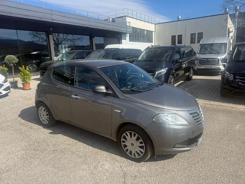 Usata Lancia Ypsilon 95 CV (69 kW) 2014 Utilitaria