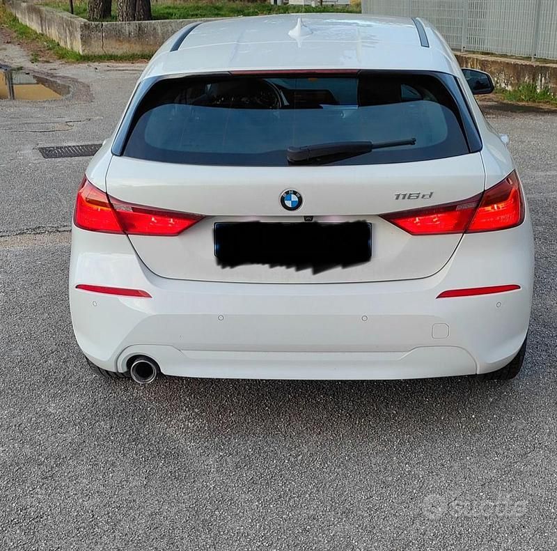 Usata BMW 116 Advantage 116 CV (85 kW) 2022 Bianco Utilitaria