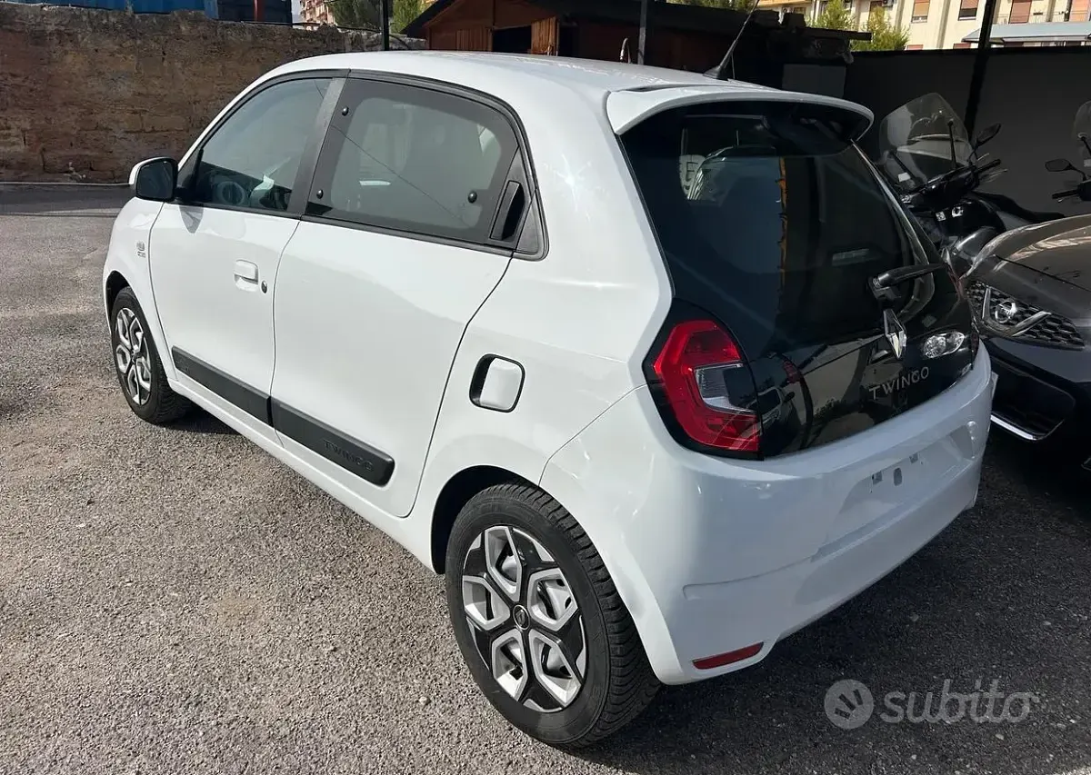 Usata Renault Twingo SE 65 CV (47 kW) 2020 Bianco Utilitaria