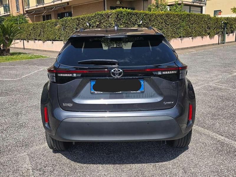 Usata Toyota Yaris Cross Trend 92 CV (67 kW) 2025 Grigio SUV