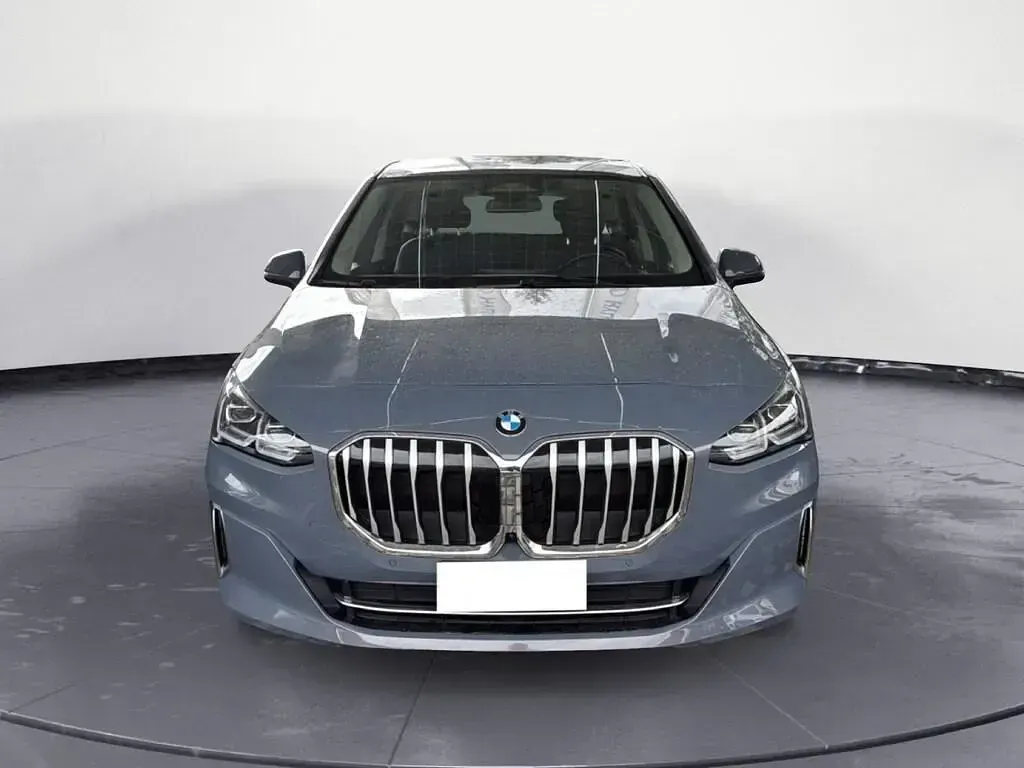 Usata BMW 218 Luxury Line 149 CV (109 kW) 2022 Grigio Station wagon