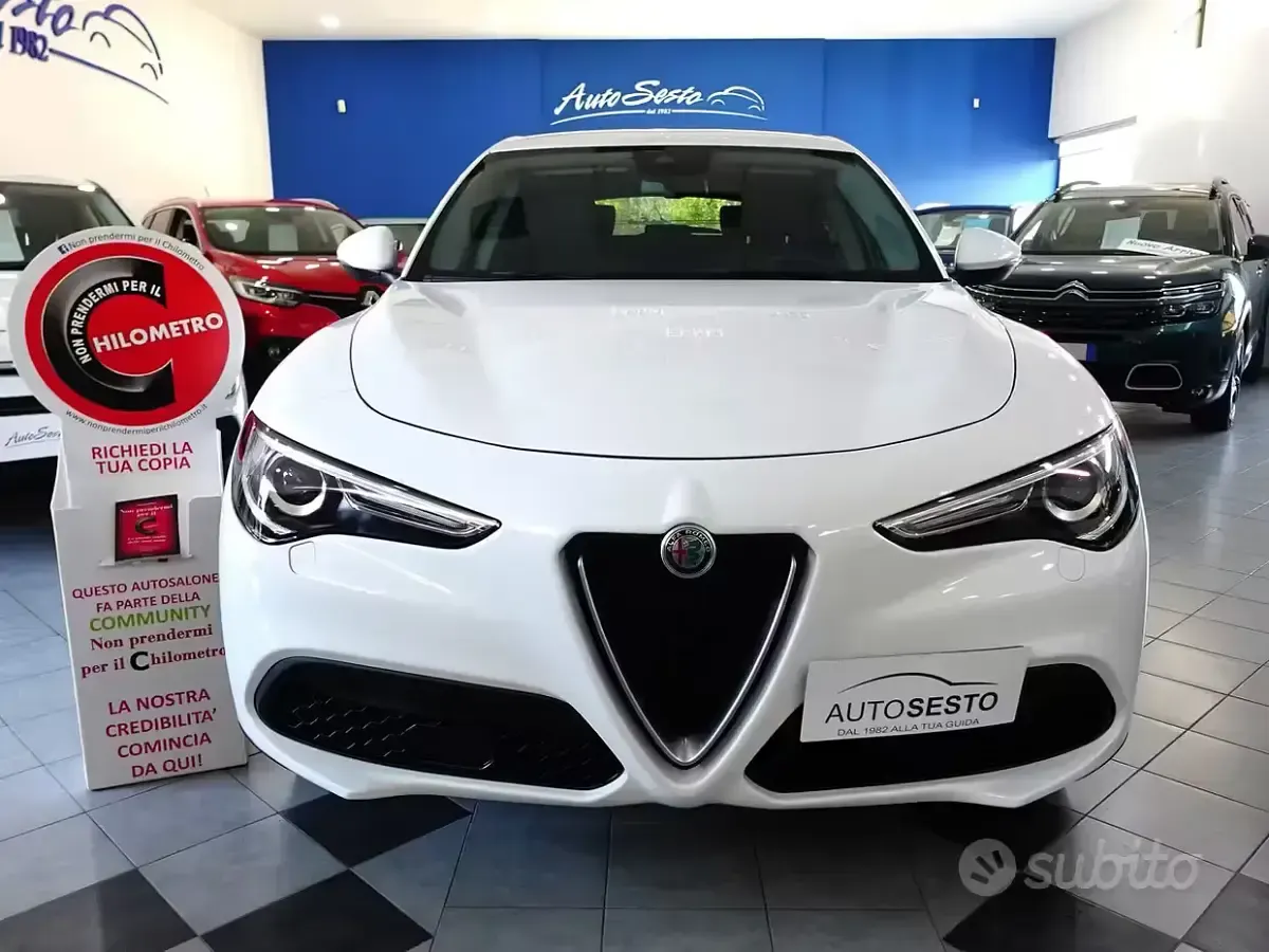 Usata Alfa Romeo Stelvio Tech Edition 160 CV (117 kW) 2019 Bianco SUV