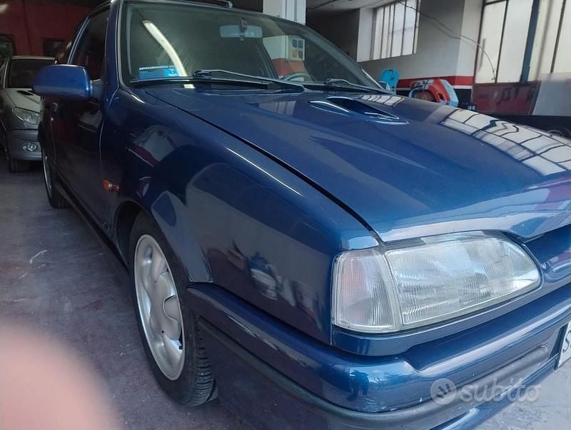 Usata Renault 19 1993 Blu Coupé