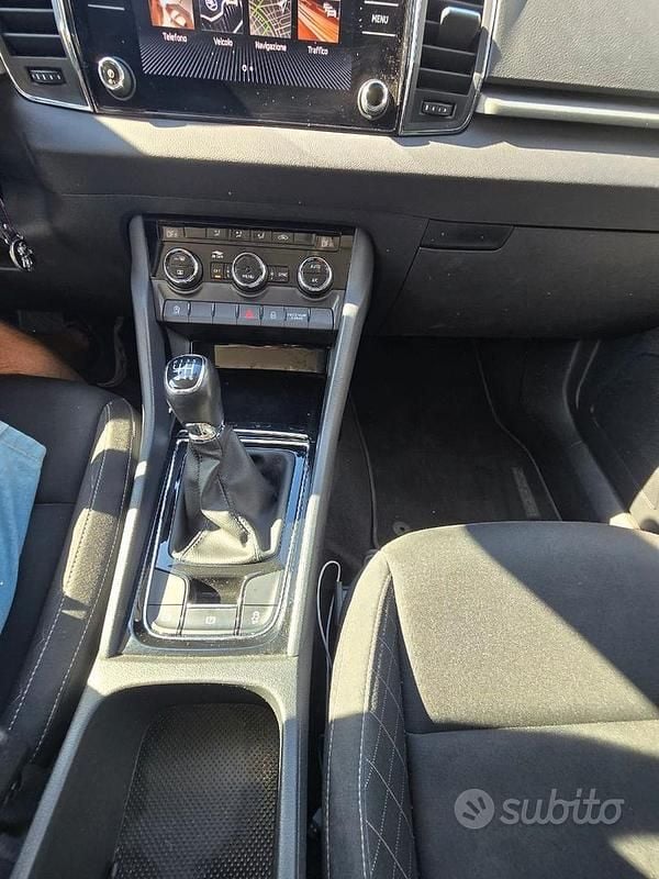Grigio Usata 2018 Skoda Karoq SUV | 15.500 € (Ottimo prezzo) - Immagine 1/4