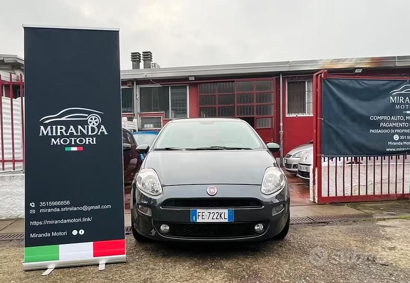 Usata Fiat Punto Lounge 77 CV (56 kW) 2016 Grigio Utilitaria