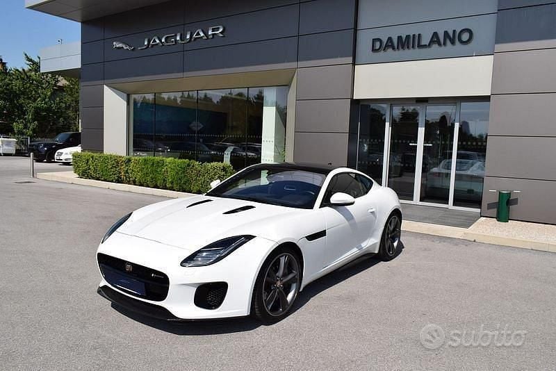 Usata Jaguar F-Type R-Dynamic 300 CV (220 kW) 2018 Bianco Coupé