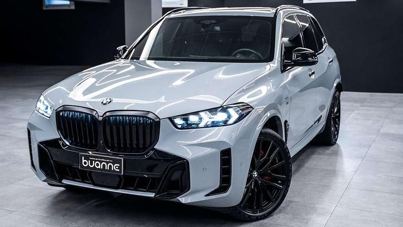 Usata BMW X5 M Sport 352 CV (258 kW) 2024 Brooklyn grey metall perlato SUV