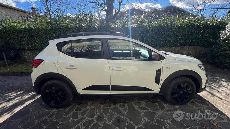 Usata Dacia Sandero Extreme 91 CV (66 kW) 2024 Bianco Berlina