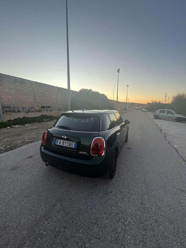 Usata Mini Cooper D Business 116 CV (85 kW) 2014 Utilitaria