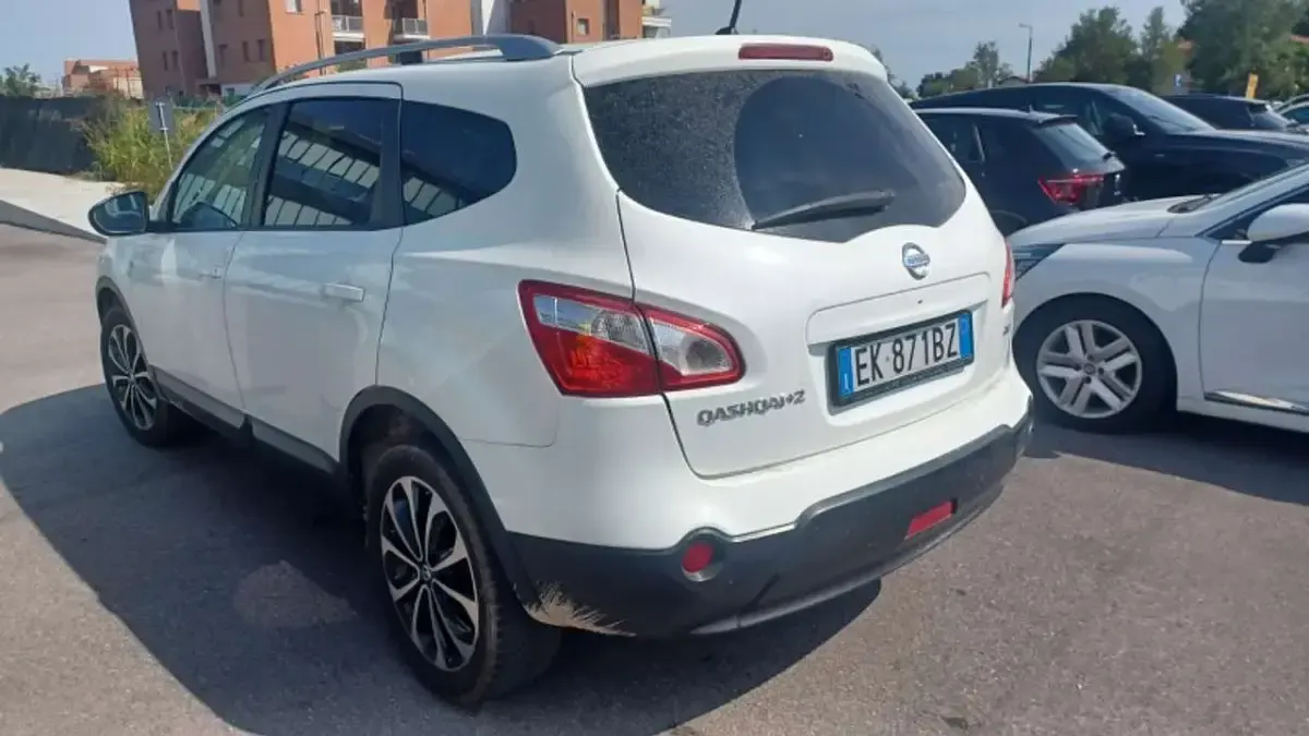 Usata Nissan Qashqai +2 Tekna 150 CV (110 kW) 2011 Bianco SUV