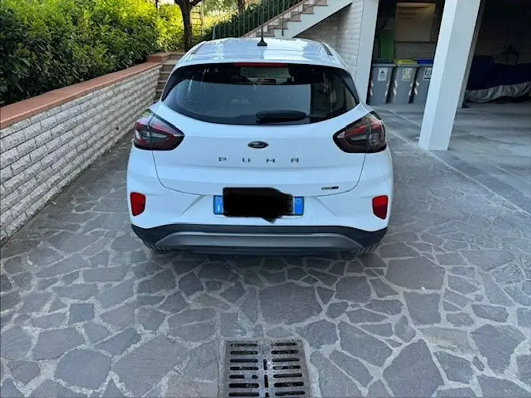 Usata Ford Puma Titanium S 125 CV (91 kW) 2023 Bianco SUV