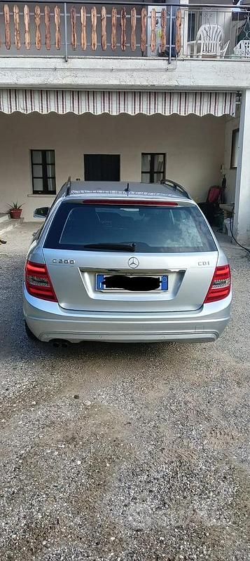 Usata Mercedes C200 Avantgarde 136 CV (100 kW) 2012 Grigio Berlina