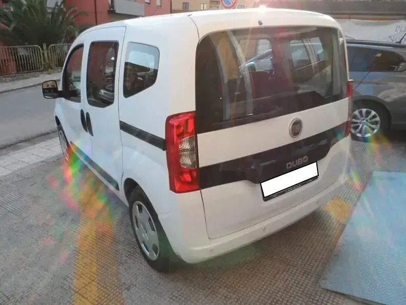 Usata Fiat Qubo Lounge 70 CV (51 kW) 2018 Bianco Monovolume