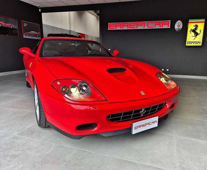 Usata Ferrari 575 517 CV (380 kW) 2005 Rosso corsa Coupé