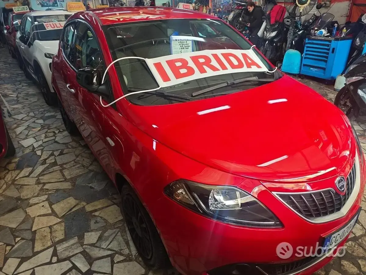 Usata Lancia Ypsilon S 69 CV (50 kW) 2021 Rosso Utilitaria