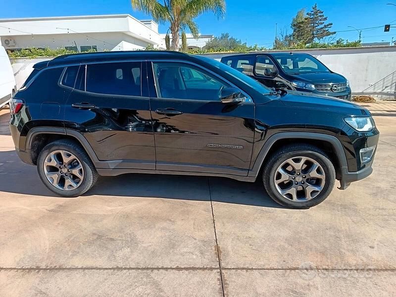 Usata Jeep Compass Limited 140 CV (102 kW) 2019 Nero SUV