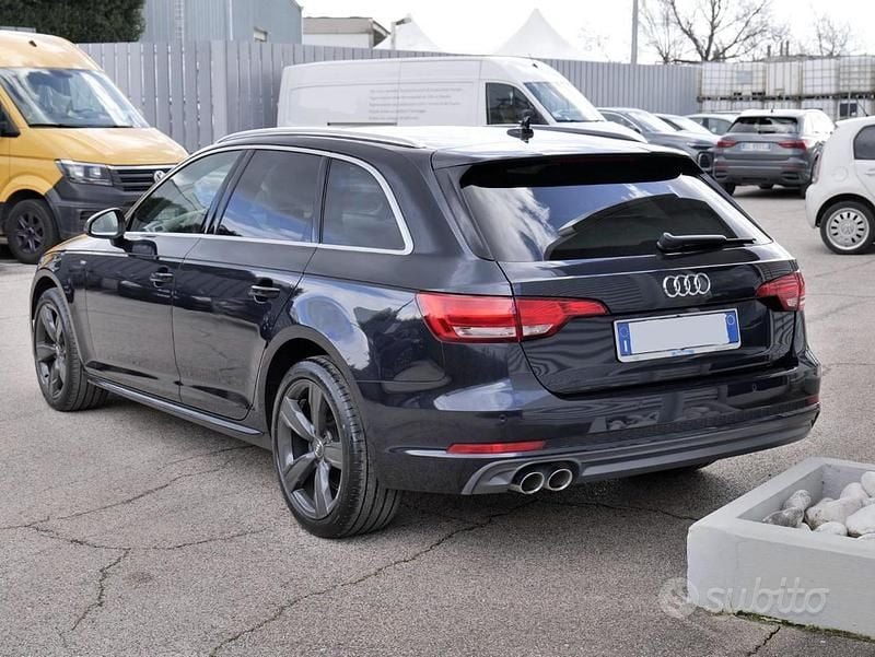 Usata Audi A4 Business 190 CV (139 kW) 2016 Blu/azzurro Station wagon