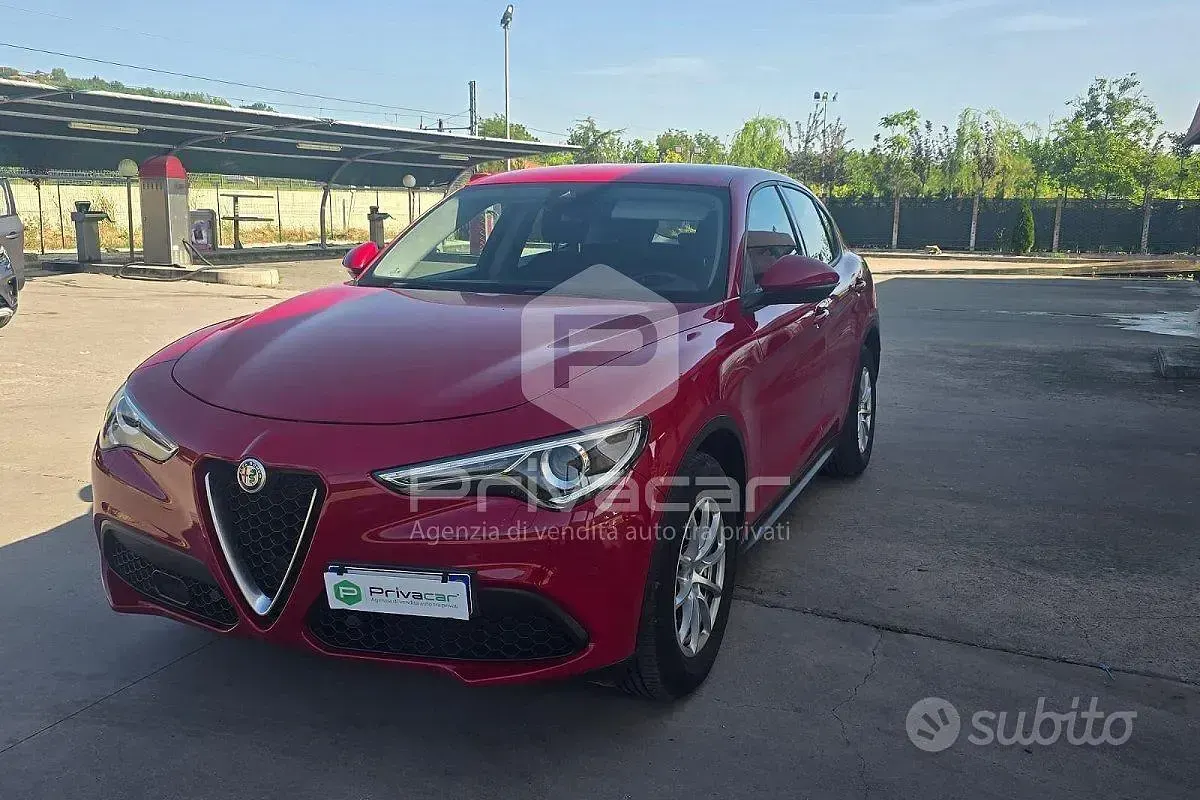 Usata Alfa Romeo Stelvio Business 160 CV (117 kW) 2020 Rosso SUV