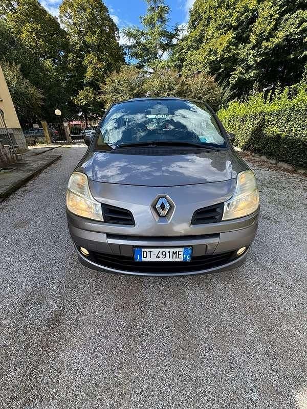 Usata 2010 Renault Modus Monovolume | 3000 € (Buon prezzo) - Immagine 1/4