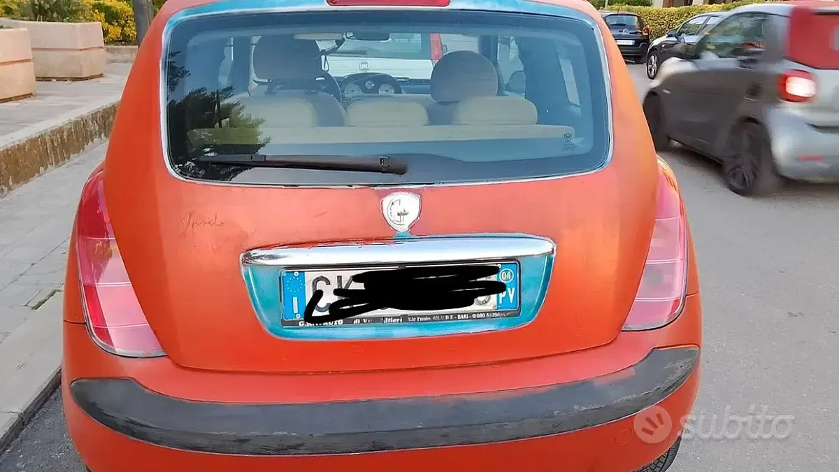 Gebraucht Lancia Ypsilon 80 PS (58 kW) 2004 Rot Kleinwagen