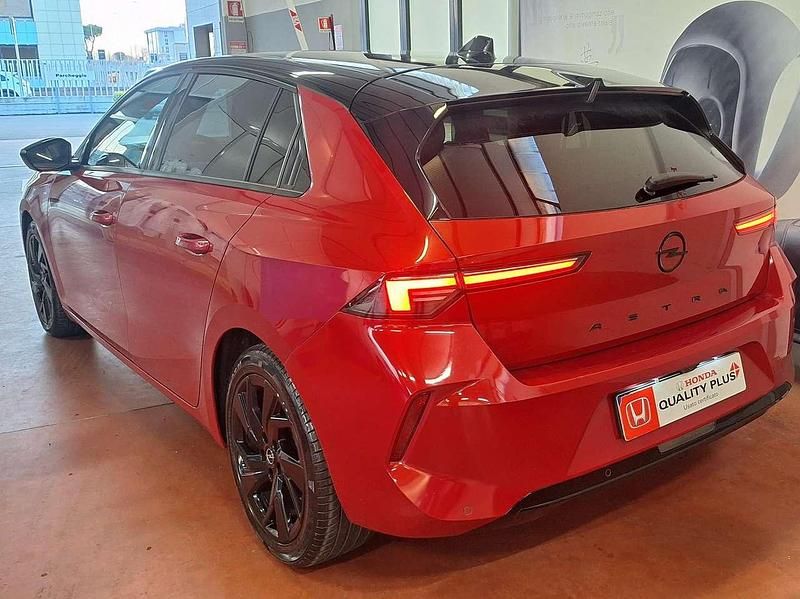 Usata Opel Astra GS Line 131 CV (96 kW) 2023 Rosso Berlina