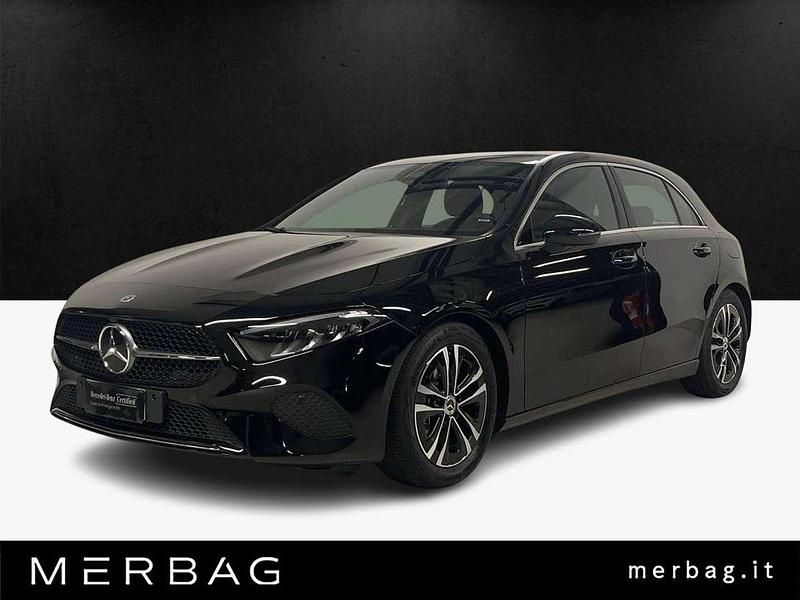Nero Usata 2025 Mercedes A180 Advanced Berlina | 31.900 € (Buon prezzo) - Immagine 1/4