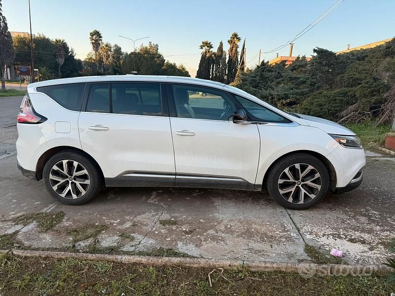 Käytetty Renault Espace Intens 160 HP (117 kW) 2018 Valkoinen Tila-auto