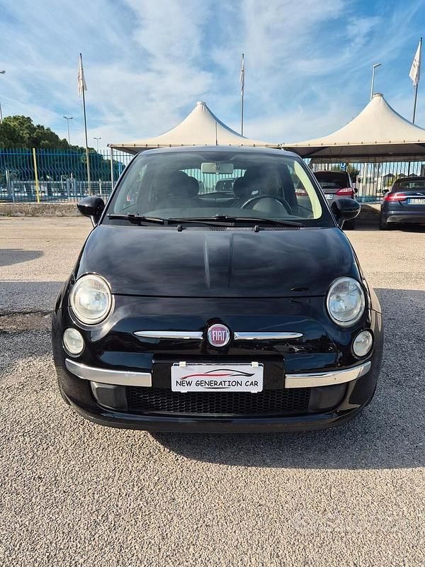Nero Usata 2009 Fiat 500 Lounge Tre volumi | 6300 € (Buon prezzo) - Immagine 1/4