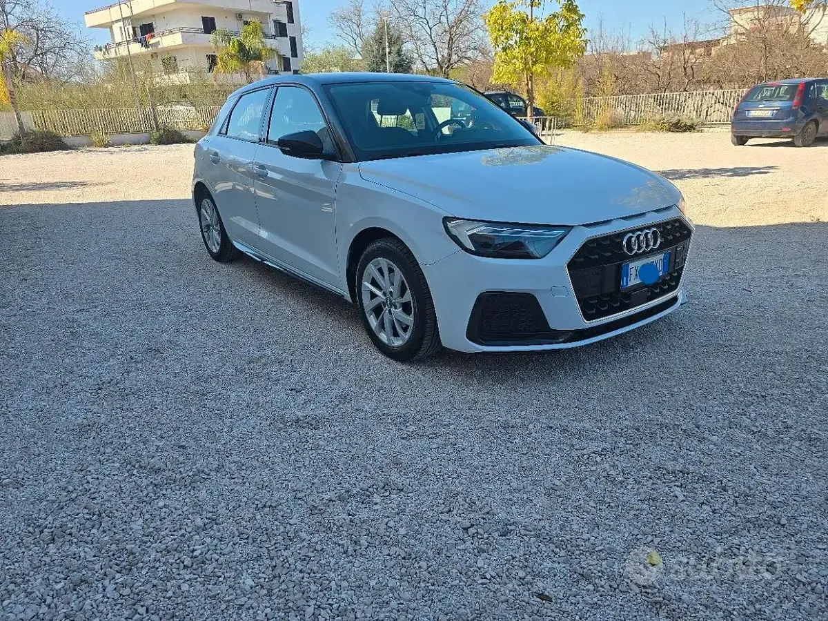 Usata Audi A1 Sportback 116 CV (85 kW) 2019 Bianco Utilitaria