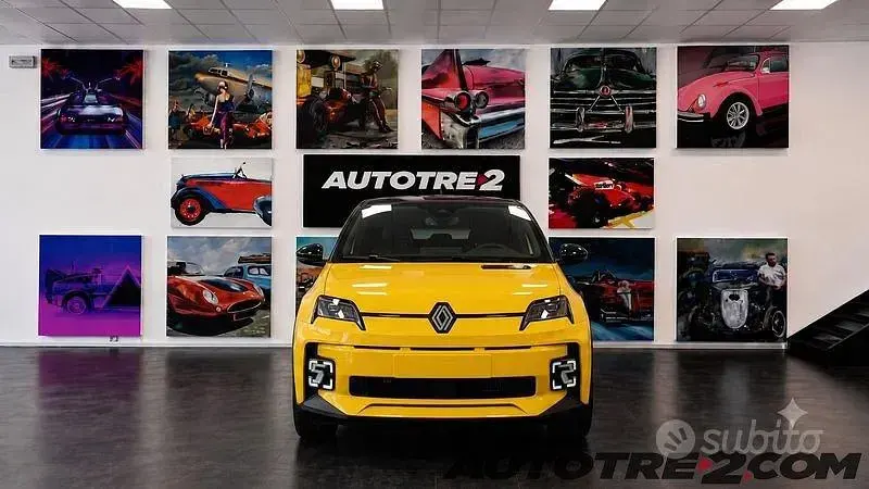 Usata Renault 5 E-Tech Urban 89 kW (122 CV) 2026 Other Berlina