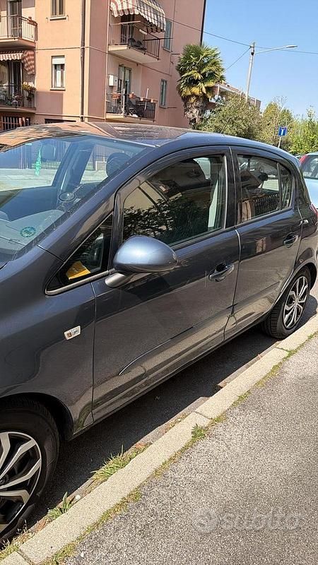 Usata Opel Corsa 75 CV (55 kW) 2008 Blu/azzurro Utilitaria