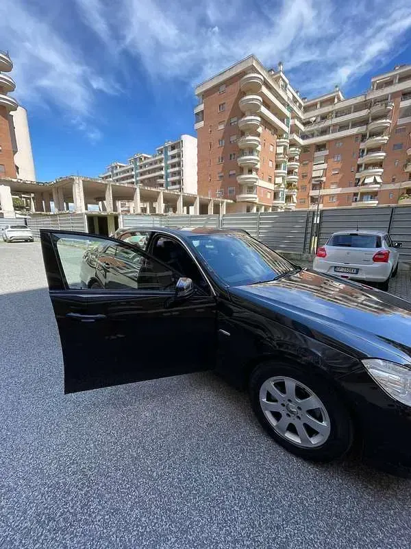 Usata Mercedes E220 Elegance 143 CV (105 kW) 2009 Berlina