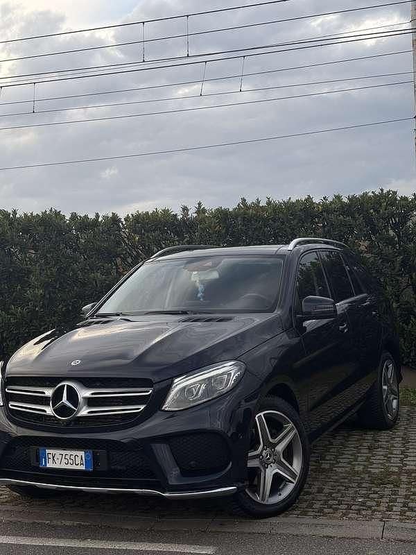Usata 2017 Mercedes GLE250 AMG line SUV | 25.000 € (Buon prezzo) - Immagine 1/4