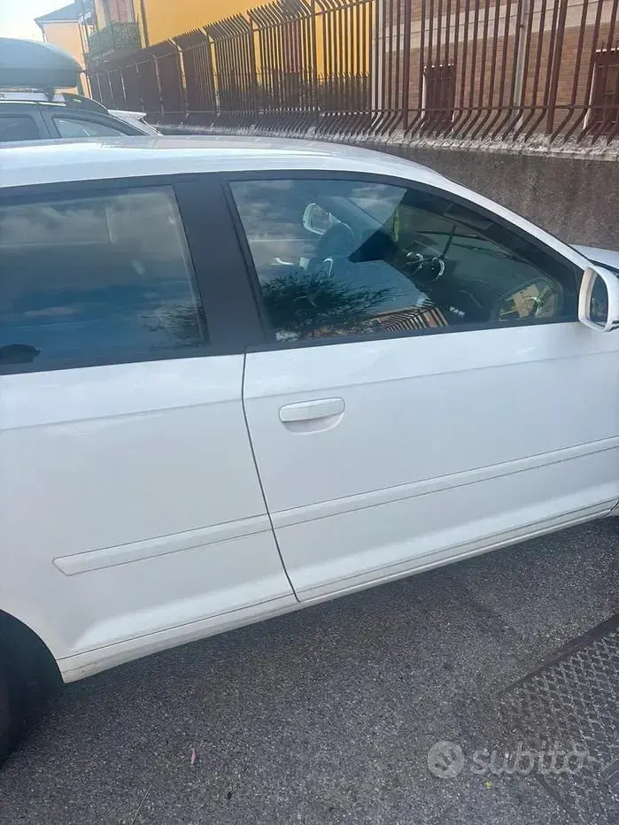 Usata Audi A3 90 CV (66 kW) 2009 Bianco Utilitaria