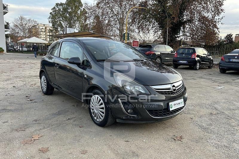 Usata Opel Corsa 75 CV (55 kW) 2013 Grigio Berlina