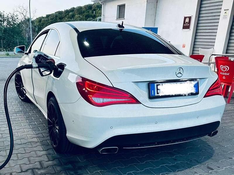 Usata Mercedes CLA200 Premium 136 CV (100 kW) 2014 Bianco Berlina