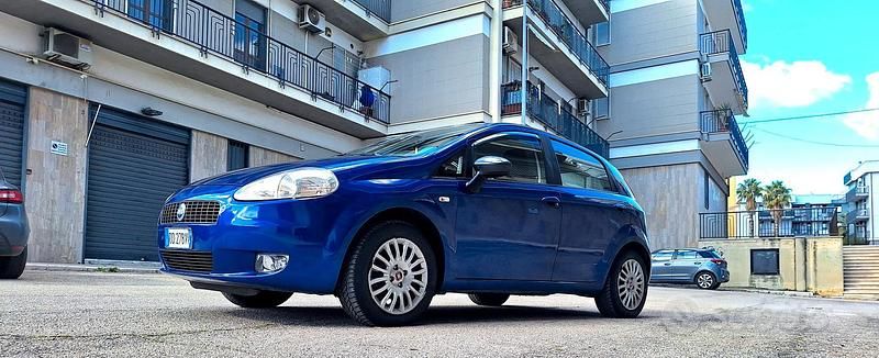 Usata Fiat Grande Punto 2006 Blu Utilitaria