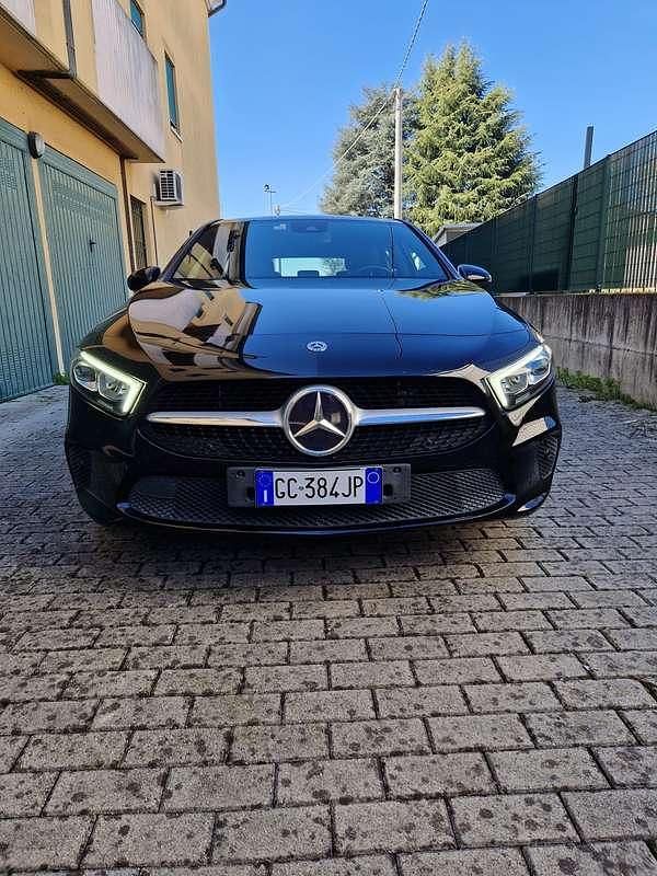 Usata Mercedes A250 218 CV (160 kW) 2020 Nero Berlina