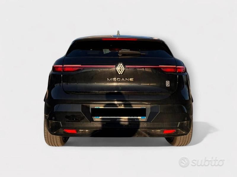 Usata Renault Mégane Techno 161 kW (220 CV) 2022 Nero Station wagon