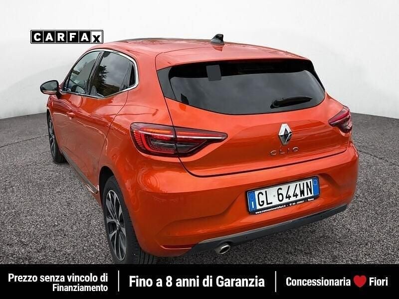 Usata Renault Clio V Techno 91 CV (66 kW) 2022 Arancione Utilitaria