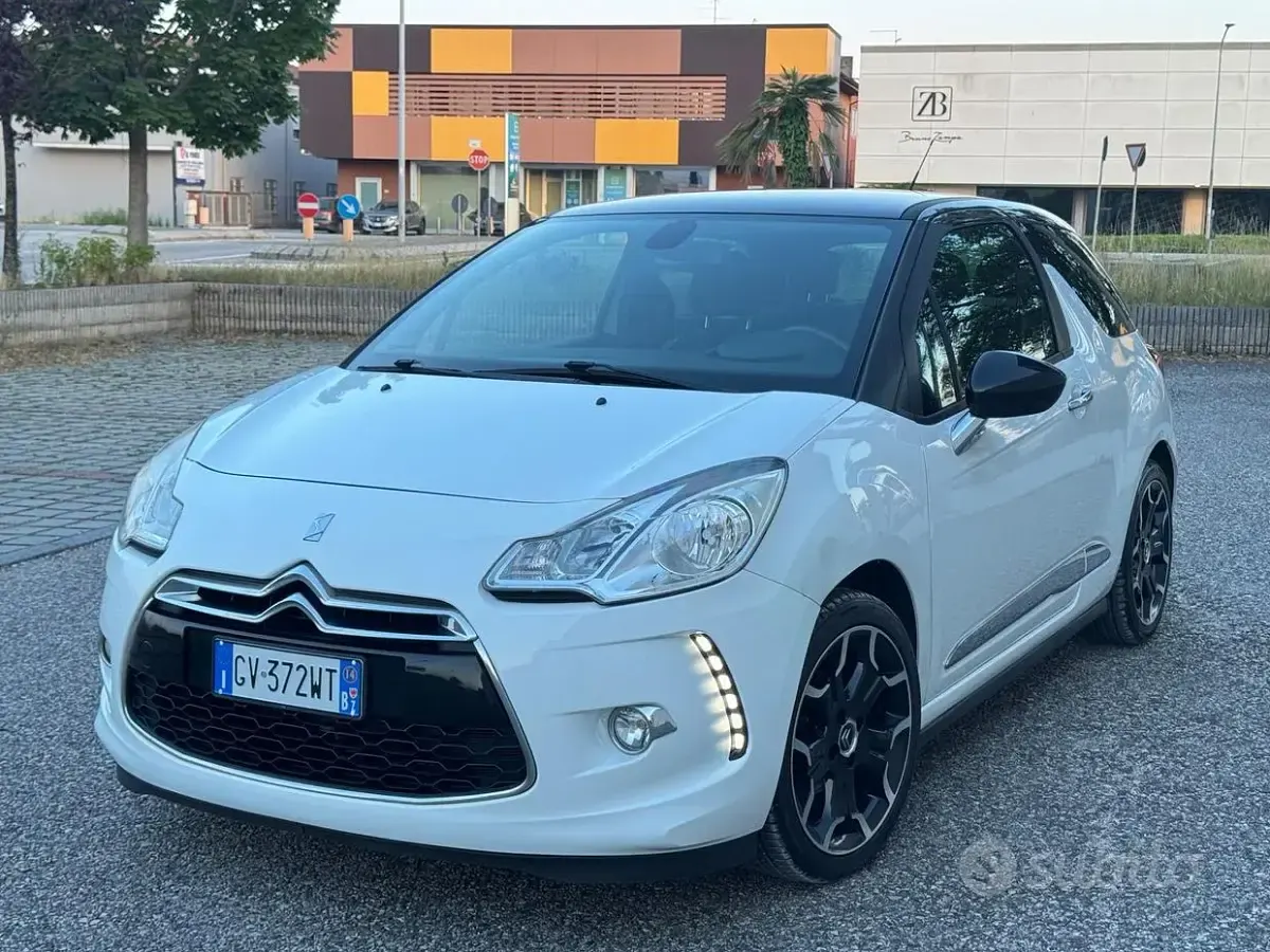 Usata Citroën DS3 82 CV (60 kW) 2014 Bianco Coupé