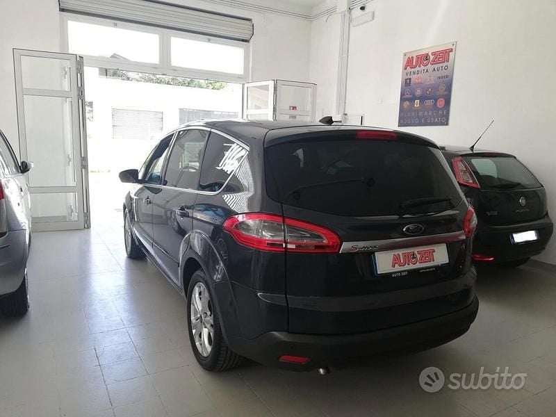 Usata Ford S-MAX Titanium 163 CV (119 kW) 2011 Grigio Monovolume