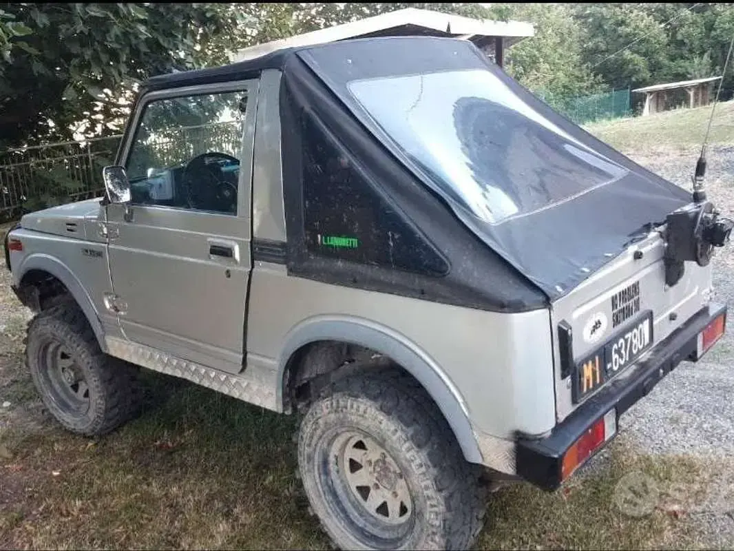 Usata Suzuki Samurai 90 CV (66 kW) 1984 Argento SUV