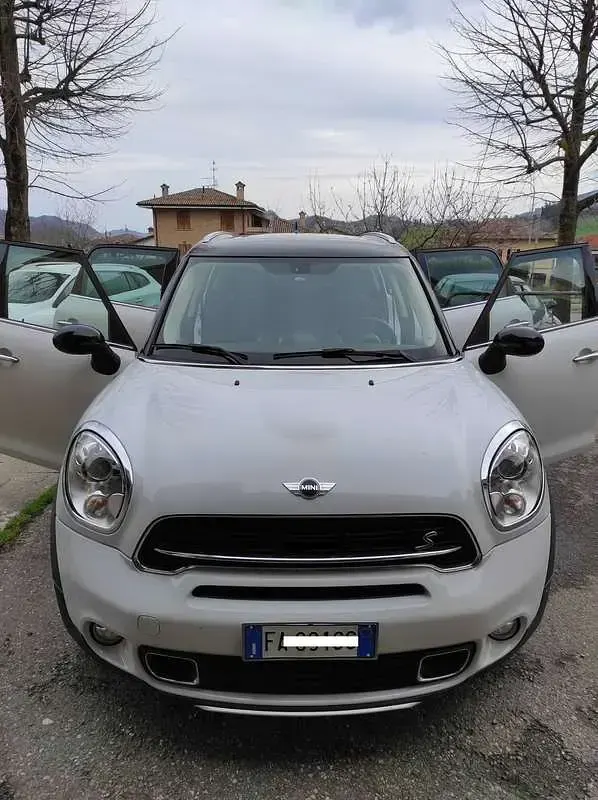 Usata Mini Cooper SD Countryman 143 CV (105 kW) 2015 Bianco SUV