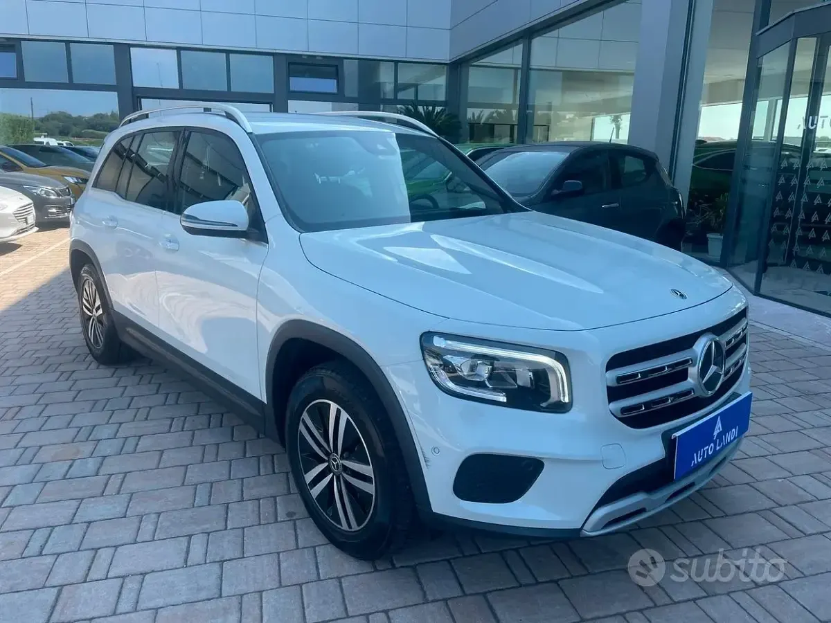 Usata Mercedes GLB200 Business 150 CV (110 kW) 2021 Bianco SUV