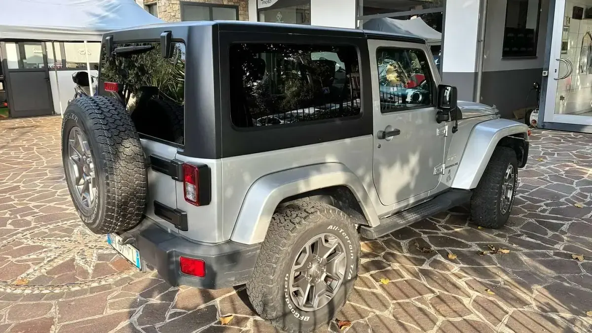 Usata Jeep Wrangler Sahara 200 CV (147 kW) 2012 SUV